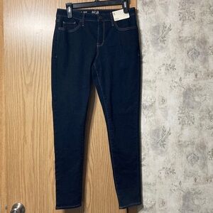 a.n.a Women's Deep Indigo Skinny Jeans Mid-Rise Jegging Size 8 NWT
